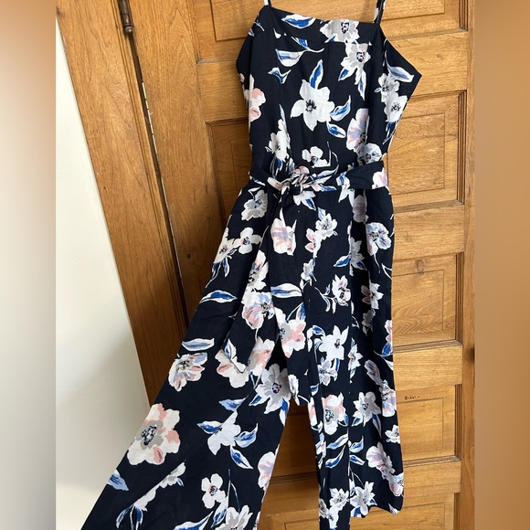 Banana Republic Jumpsuit - Picture 2 of 4